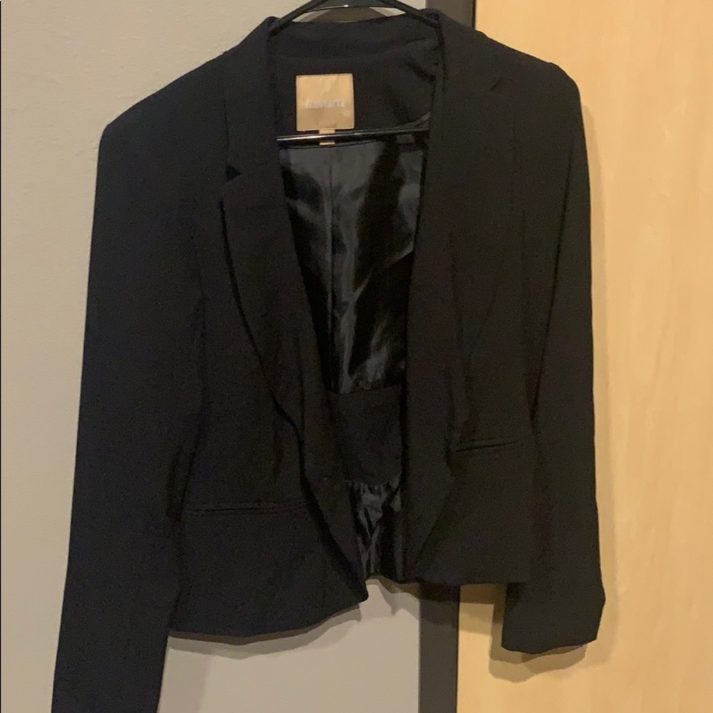 Junior’s Black Blazer